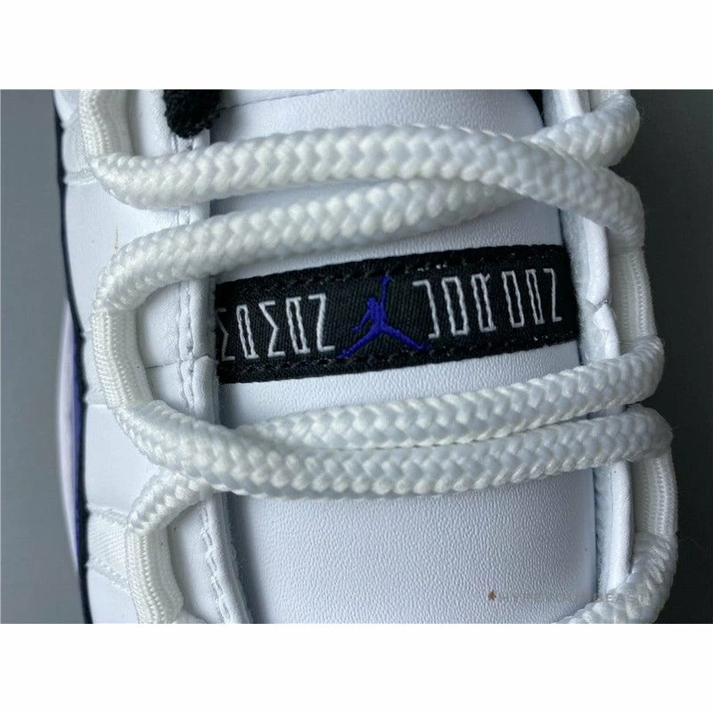 Air Jordan 11 Low ‘White / Concord’