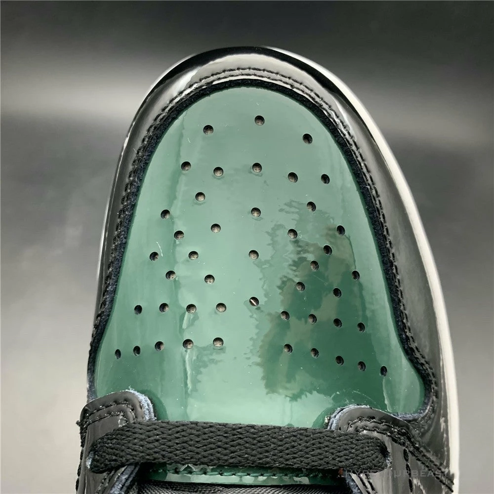 Air Jordan 1 High ‘Anti-Gravity Machines’