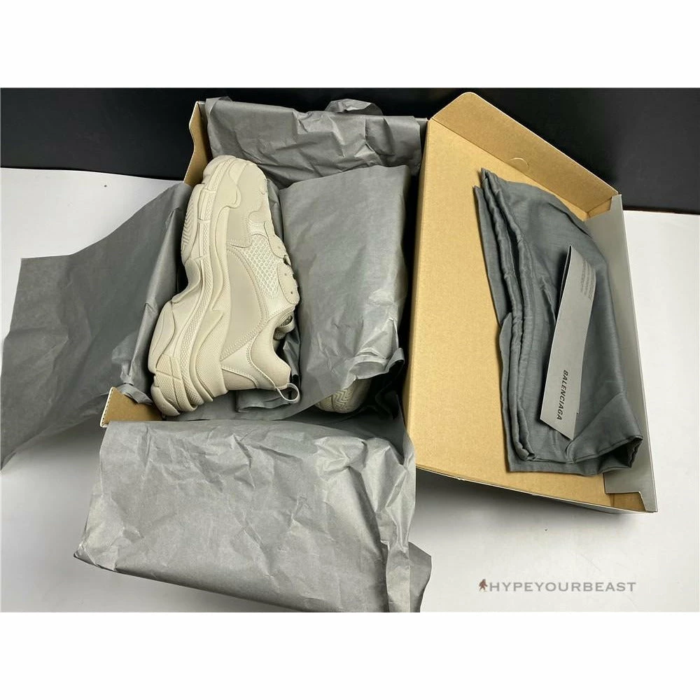 Ba*len*cia*ga triple s bcg triple s beige