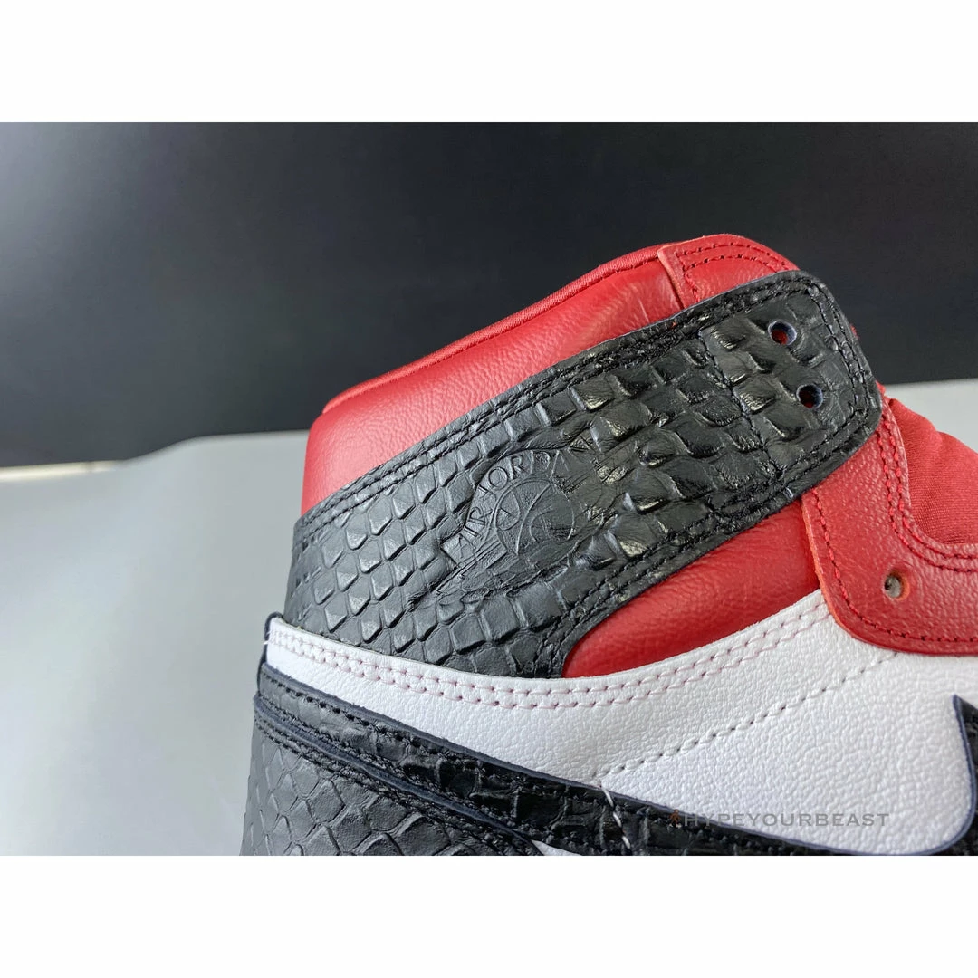 Air Jordan 1 Retro High Snake Chicago Satin