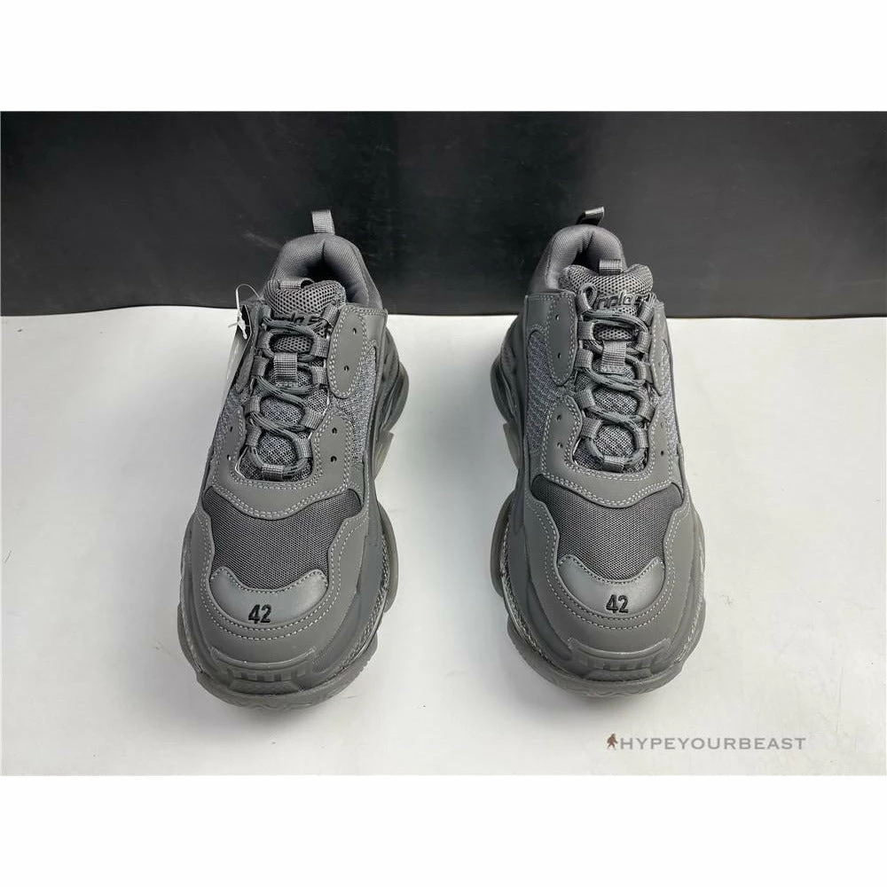 hypeyourbeast Ba*len*cia*ga triple s bcg triple s matte grey