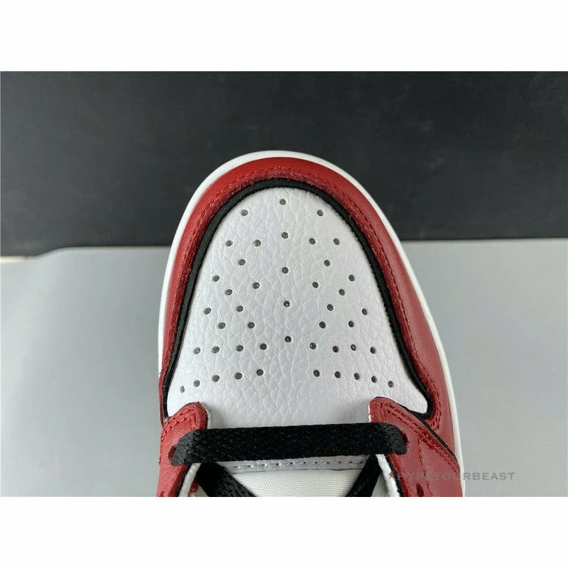 Air Jordan 1 High Chicago ‘Double Hook’