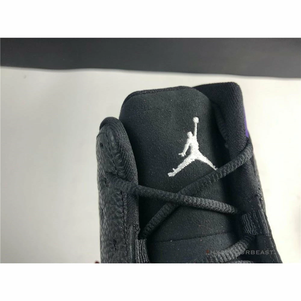 Air Jordan 13 Black / Purple