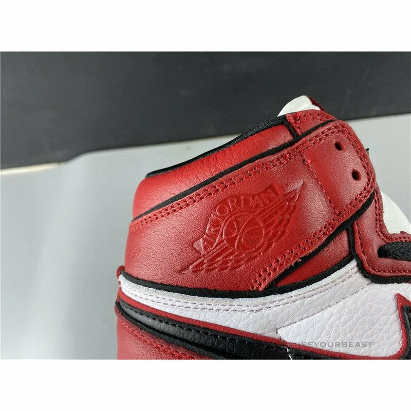 Air Jordan 1 High Chicago ‘Double Hook’