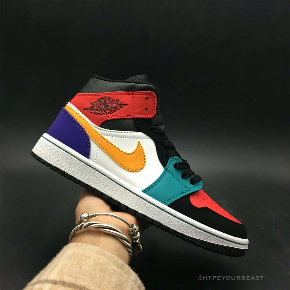 Air Jordan 1 Mid SE WMNS ‘Multi Patent’