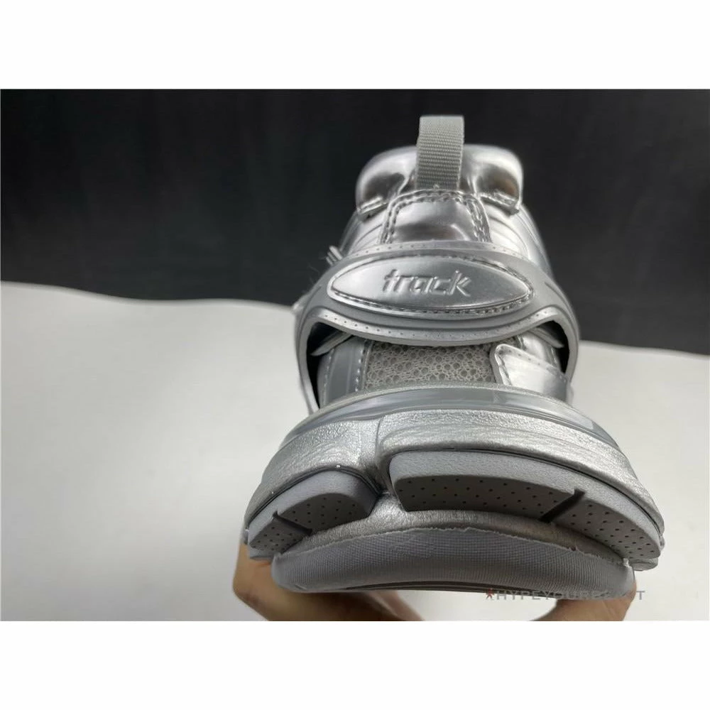 hypeyourbeast Ba*len*cia*ga track bcg track sneakers 3.0 grey metallic