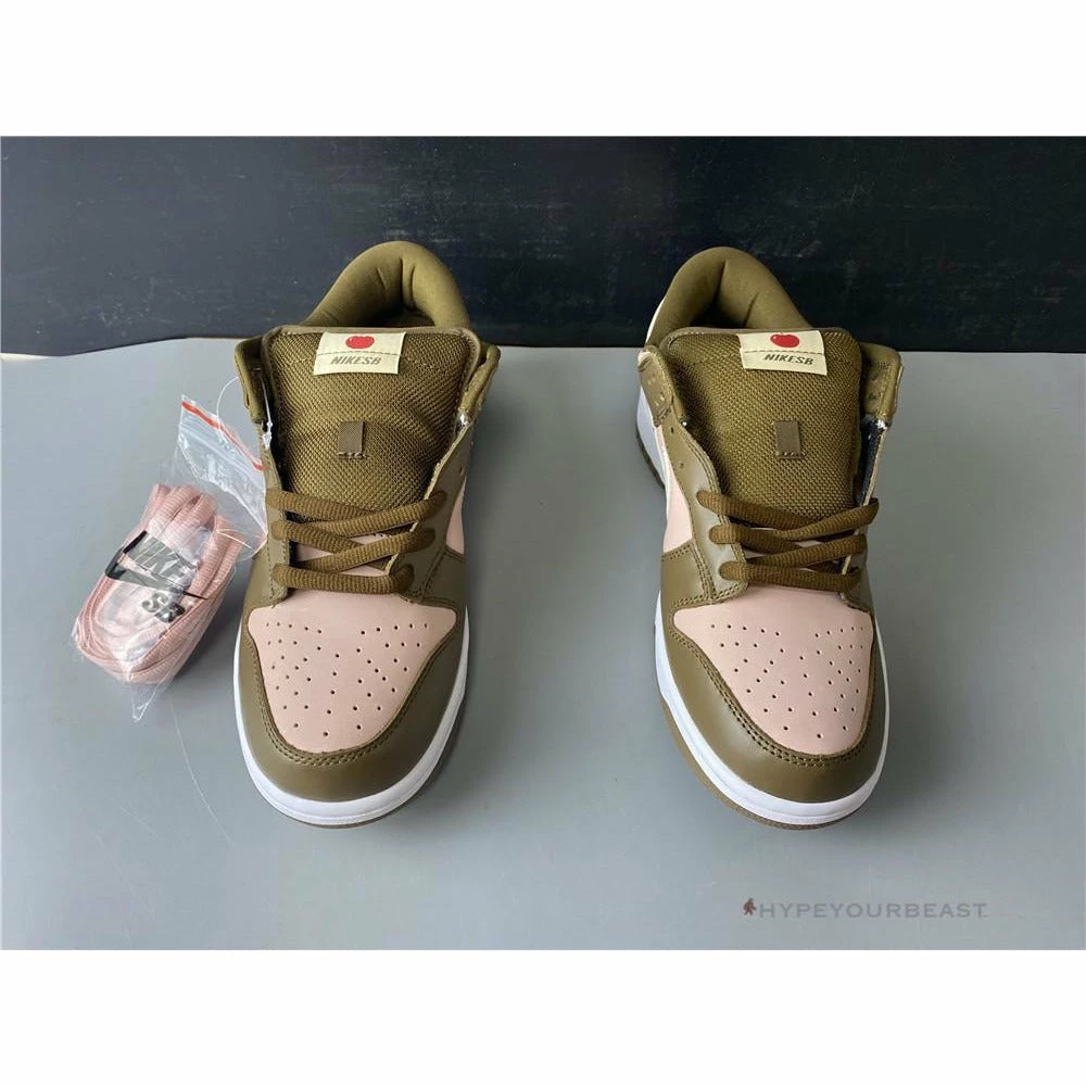 Nike Dunk Low SB ‘Stussy’