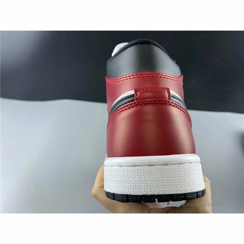 Air Jordan 1 Mid ‘Chicago’