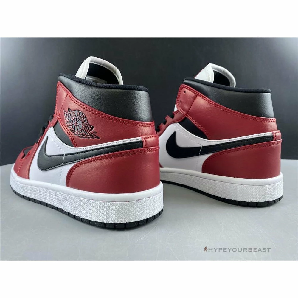 Air Jordan 1 Mid ‘Chicago’