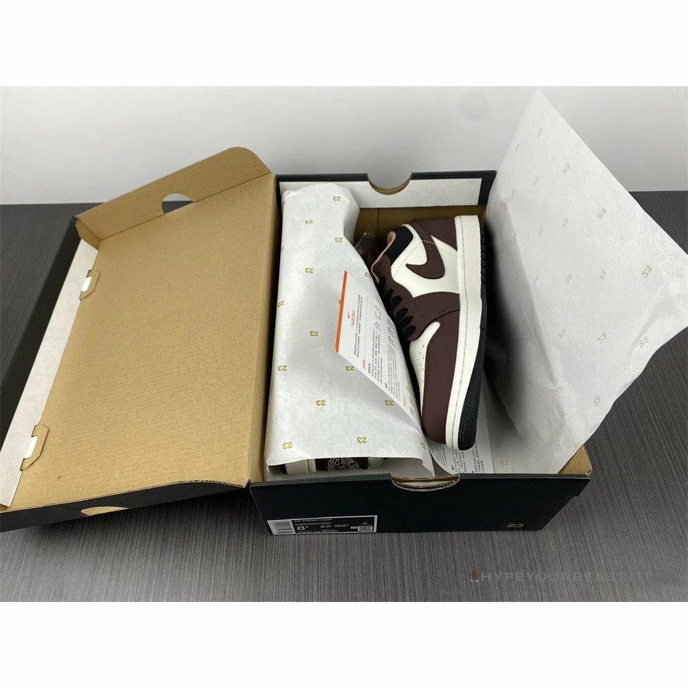 Air Jordan 1 Low ‘Mocha’