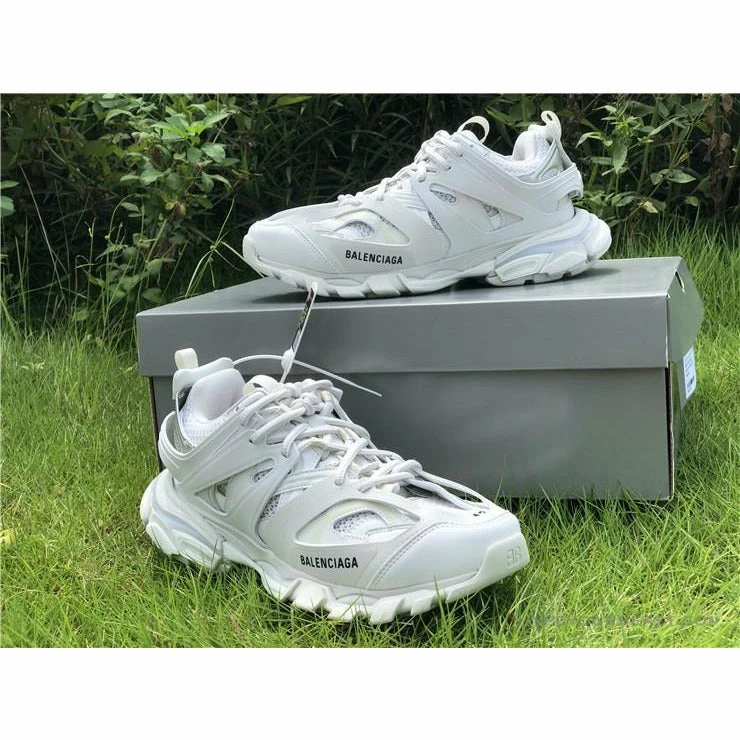 Ba*len*cia*ga bcg track sneakers 3.0 white