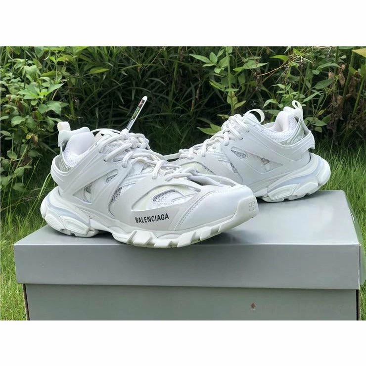 Ba*len*cia*ga bcg track sneakers 3.0 white